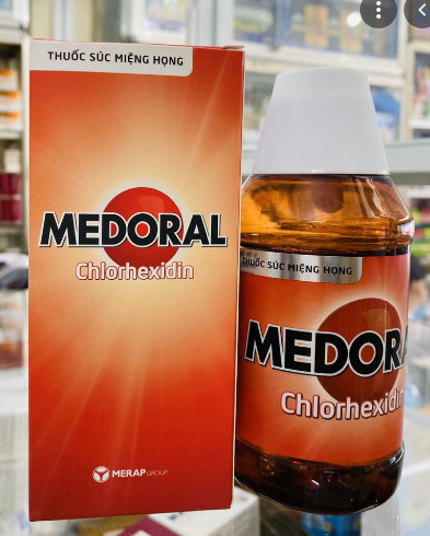 Nước súc họng Medoral